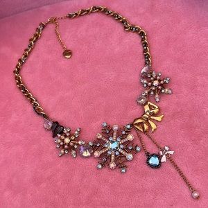Betsey Johnson statement necklace